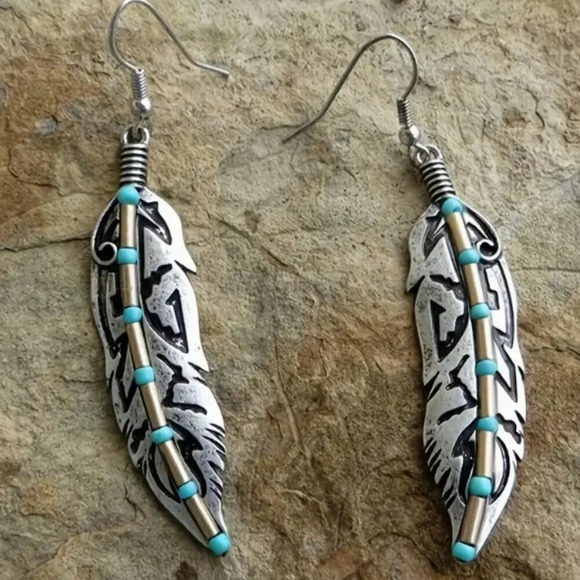 Curated by Megan Jewelry - 💗 Free With Purchase 💗 Silver Plated Feather Drop Earrings - NEW